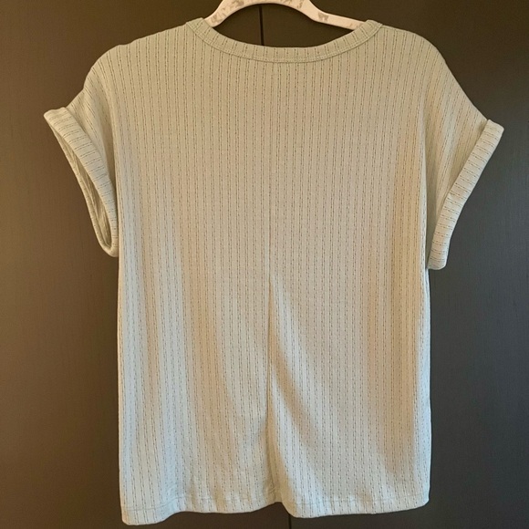 Textured Blouse - Picture 3 of 3